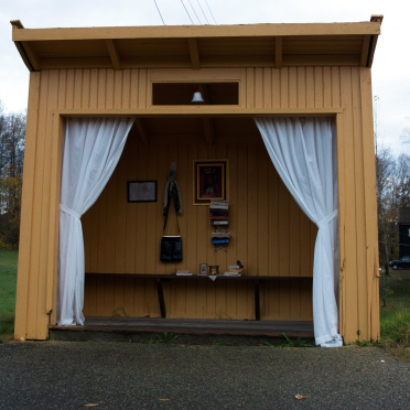 bus shelter