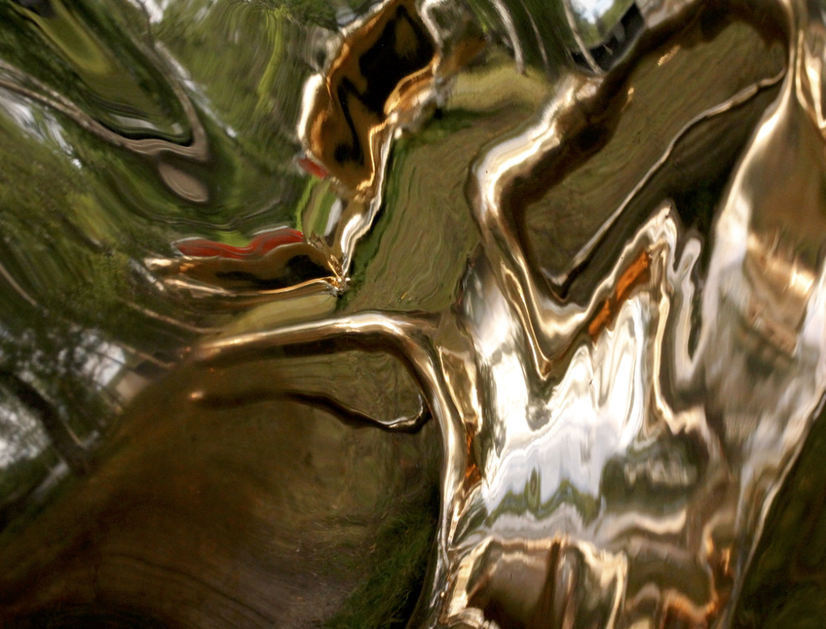 gold reflection