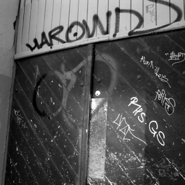 grafitti b&w