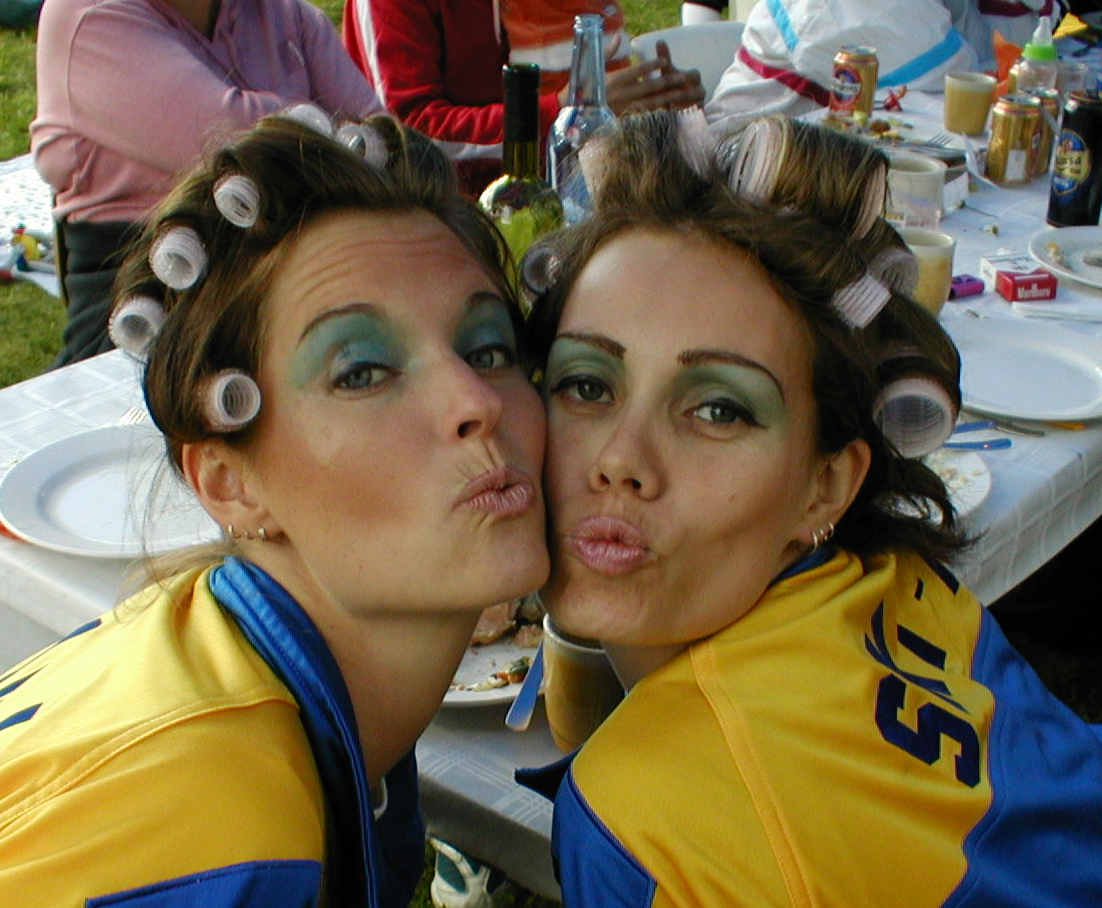 V & K