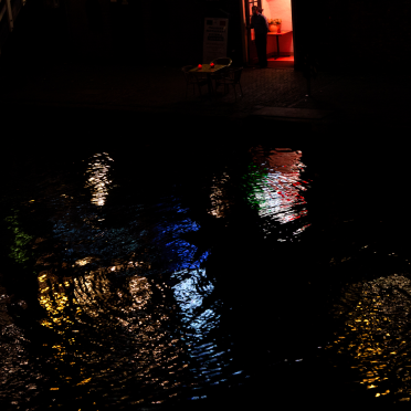 canal story: table for two