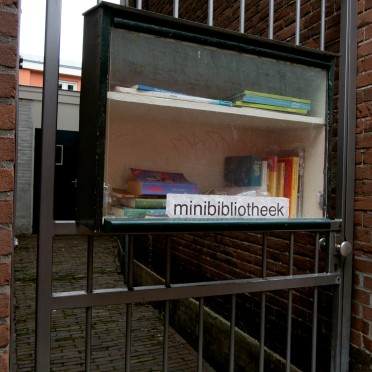 mini library