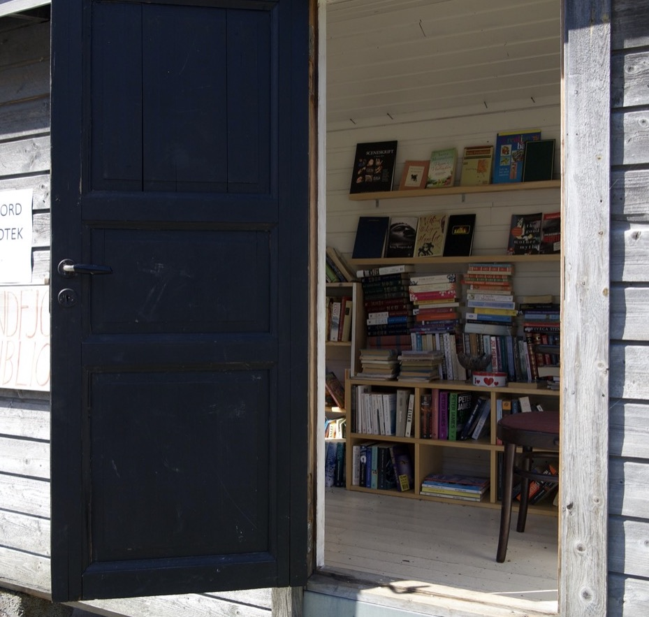 tiny library