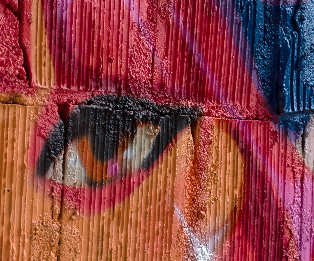 wall have eyes
