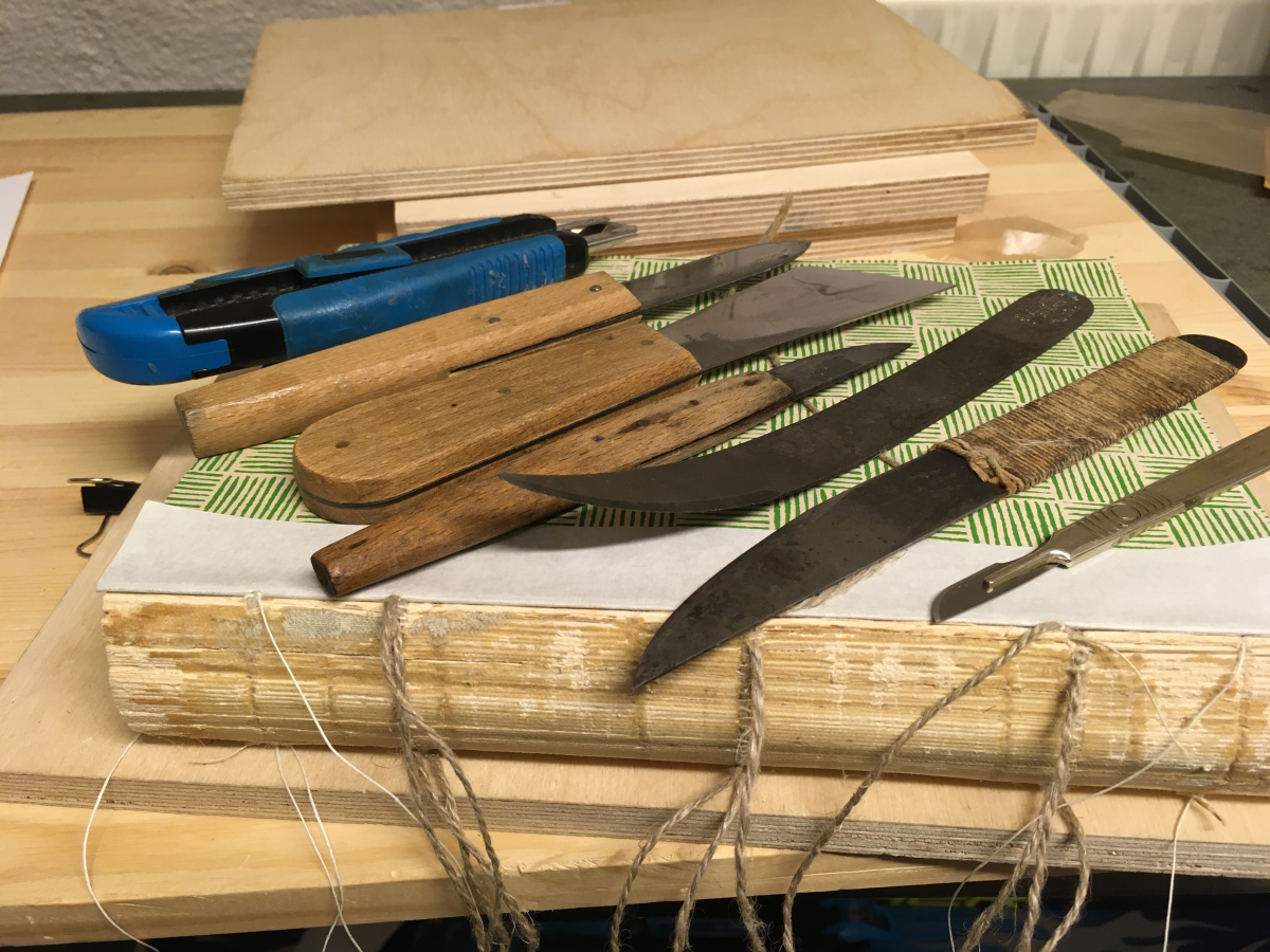 knives
