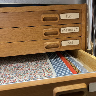 DRAWERS!