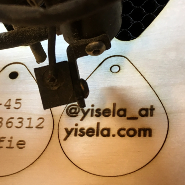 luggage tags