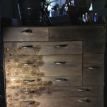 art supply box / chest of drawers